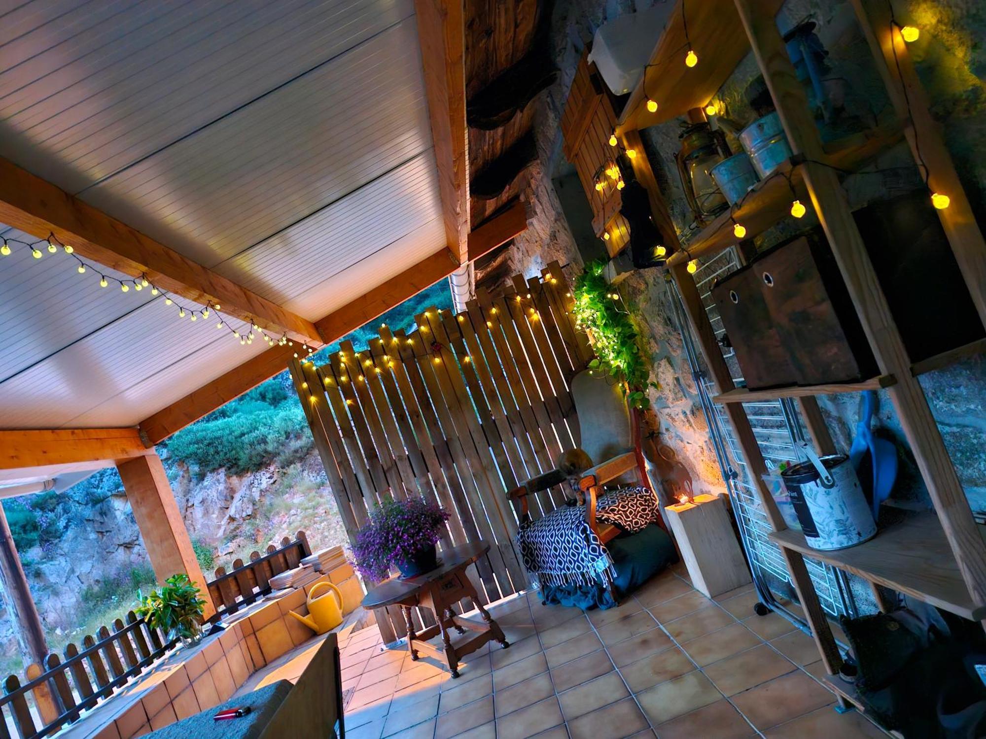 La Cabane Des Lucioles Saint-Julien-Boutieres Extérieur photo