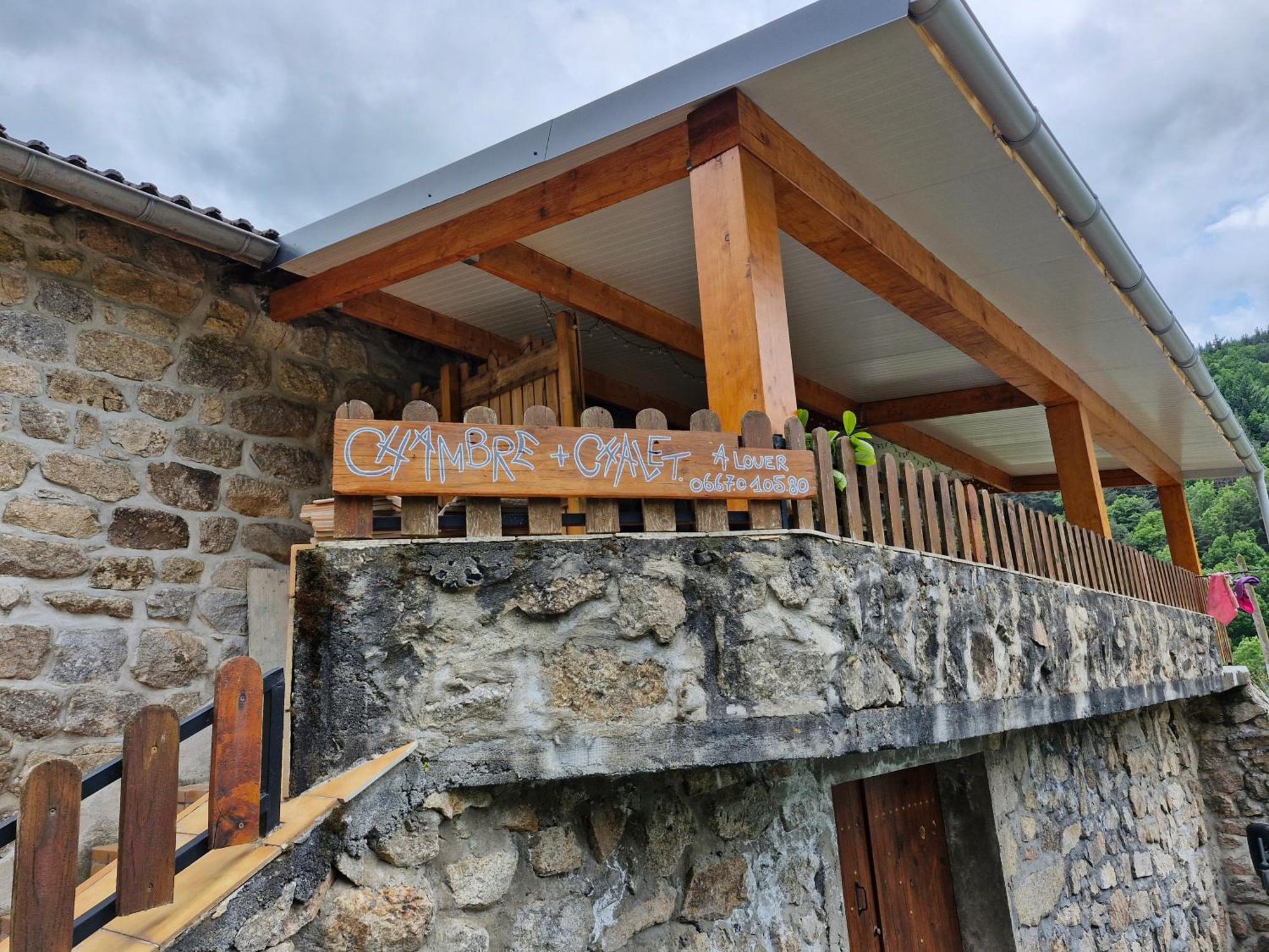 La Cabane Des Lucioles Saint-Julien-Boutieres Extérieur photo