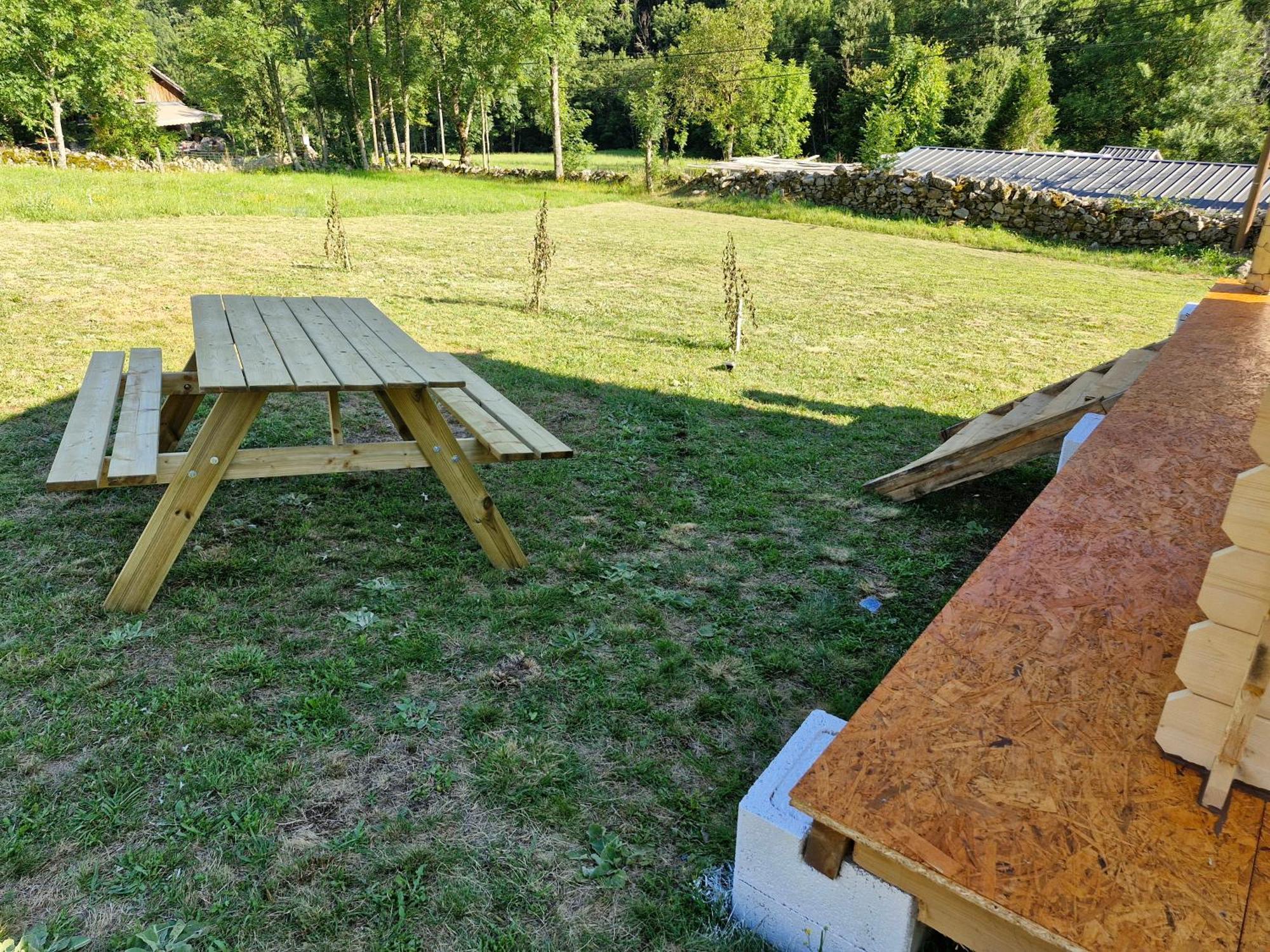 La Cabane Des Lucioles Saint-Julien-Boutieres Extérieur photo